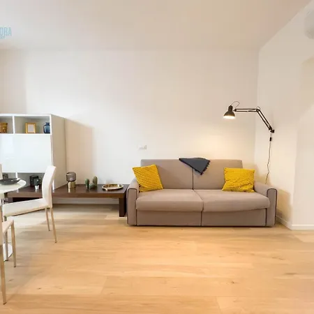 Imbriani 4c Tirabora Short Rent 公寓