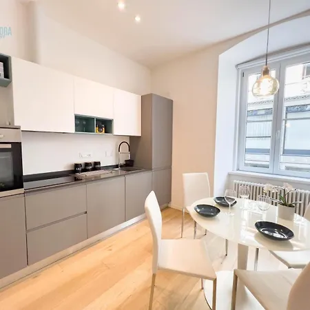 Imbriani 4c Tirabora Short Rent Apartament Triest