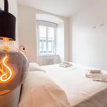 公寓 Imbriani 4c Tirabora Short Rent